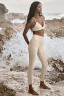 7/8 High-Waist Airlift Legging in Macadamia, Size: Large | Alo Yoga
