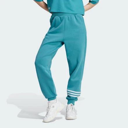 adidas-Adicolor Neuclassics Joggers-Women-Arctic Fusion-XS