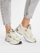 adidas-Astir Shoes-Women-Bliss / Wonder White / Light Gold Met.-9.5