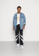 Adidas Men's Shark Woven Trackpant (Black/Grey One) L