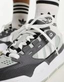 Adidas Originals ADI2000 Sneakers in grey-black