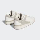 Adidas Originals Forum Low CL Sneakers in White/neutral