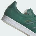 Adidas Originals Gazelle Sneakers in khaki-Green