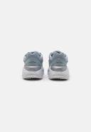 Adidas Originals Oznova Sneakers in Silver Grey