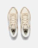 Adidas Originals Response CL Trainers in beige-Neutral