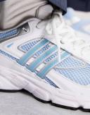 Adidas Originals Response CL trainers in White and blue