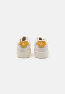 Adidas Originals Rivalry Low Sneakers in white/gold-Black