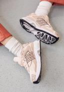Adidas Response CL W, Wonder Taupe / Wonder Quartz / Earth Strata