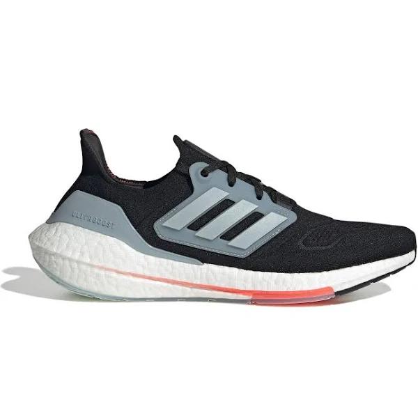 Adidas Running Ultraboost 22 Trainers in Black