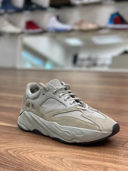 Adidas Yeezy Boost 700 Salt 8 - Unisex Lifestyle