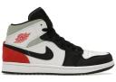 Air Jordan 1 Mid SE Men's Shoe - White