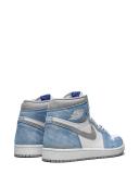 Air Jordan 1 Retro High OG Hyper Royal
