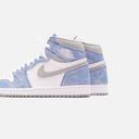 Air Jordan 1 Retro High OG Hyper Royal