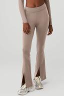 Airbrush High-Waist Flutter Legging in Taupe Beige, Size: Medium | Alo Yoga