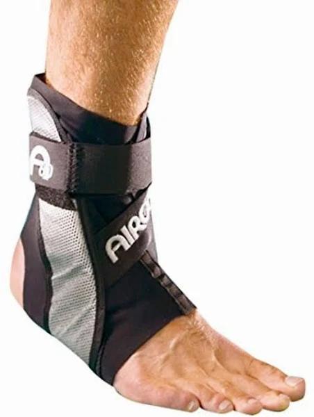 Aircast A60 Ankle Support - Right - Large