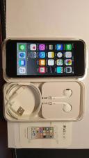 Apple iPod Touch 6th Generation Space Gray (16 GB)