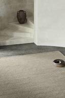 Armadillo Sierra Rug (Charcoal / 2.5 x 3.5m)