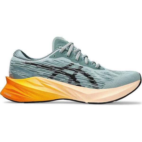 ASICS Herren Novablast 3 Platinum Running Shoe