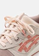 ASICS Men's Gel-Lyte III OG - Sportstyle Sneakers - Fawn/Salmon 14