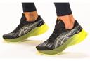 ASICS Novablast 3 Trainers - Black - 9