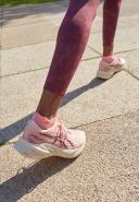 ASICS Novablast 3 Womens 9.5 / Frosted Rose/Deep Mars