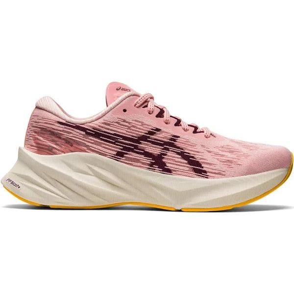 ASICS Novablast 3 Womens 9.5 / Frosted Rose/Deep Mars