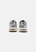 ASICS Sportstyle Gel-1130 (White / Clay Canyon) Sneaker