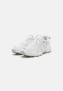 ASICS | Women Gel Venture 6 Sneakers White 10