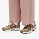 ASICS Women's GEL-1090V2​ - Sportstyle Sneakers - Simply Taupe/Dark Taupe 5