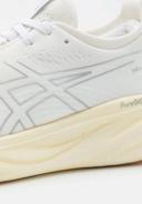ASICS Women's GEL-Nimbus 25 - Running Shoes - White/White 7