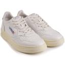 Autry Medalist Low - White and ASP - AULMLL54-WHA Leather Colour: Whit