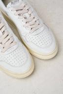 Autry White Medalist Low Sneakers