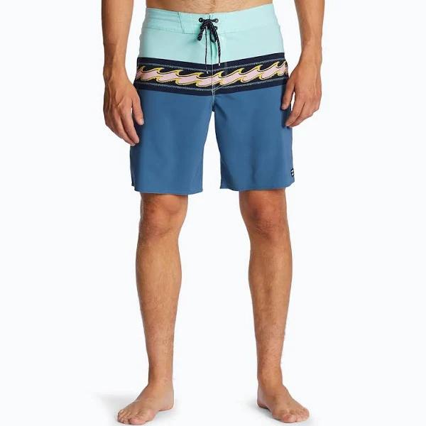 Billabong - Momentum Pro - Size 32