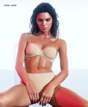 Calvin Klein Invisibles Hipster in Pink S