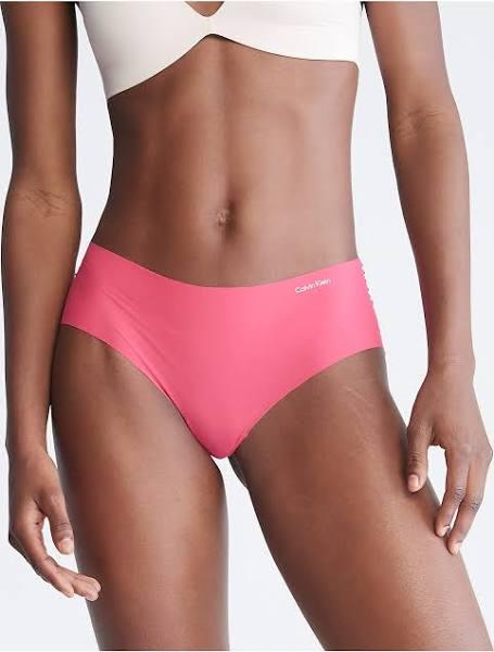 Calvin Klein Invisibles Hipster in Pink S