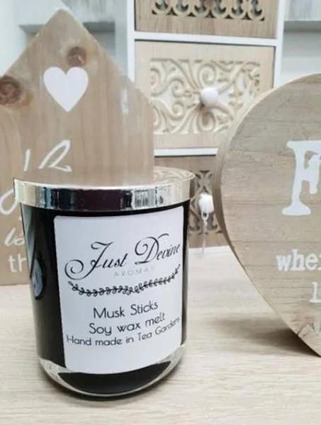 Cambridge Black Candle . / Glitter