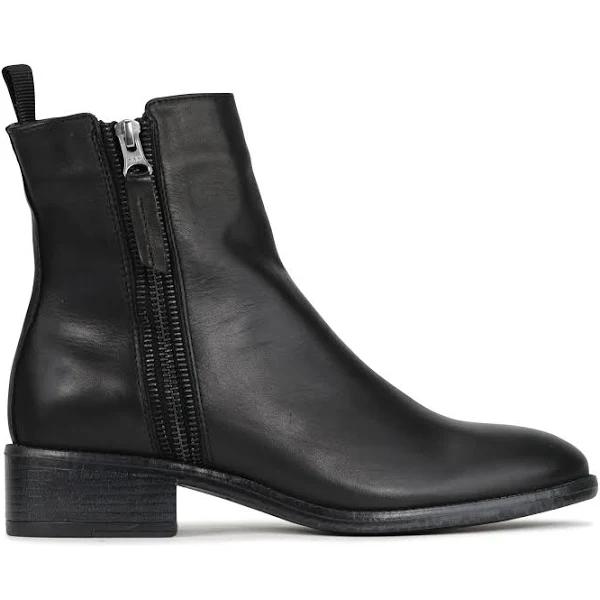 Celi Black / 42