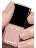 Chanel Longwear Nail Colour - Colour SingularitÉ 939