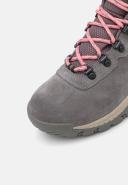 Columbia Women's Newton Ridge Plus Waterproof Amped Hiking Boot