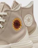 Converse Run Star Legacy CX Sneakers With Crochet Sunflower in Grey