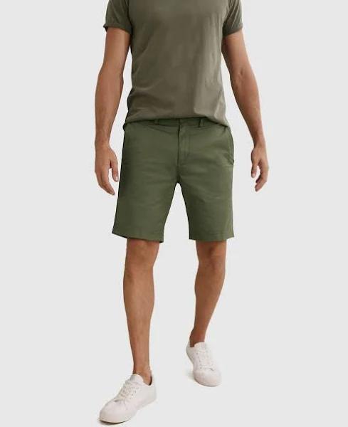 Country Road Men's Verified Australian Cotton Stretch Chino Short Thyme in Size 40