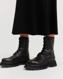 Country Road Women's Ryan Boot Black in Size 39 | 100% Leather