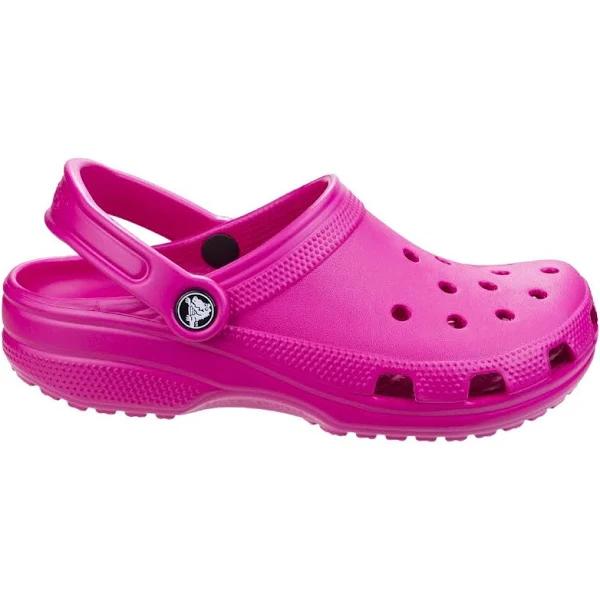 Crocs Classic Clog; Pepper, M13