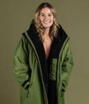 Dryrobe Advance Long Sleeve Changing Robe - Dark Green/Black
