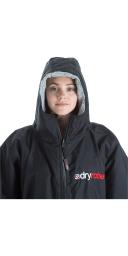 Dryrobe Advance Short Sleeve Changing Robe - Black/Grey