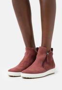 ECCO Soft 7 Zipped Ankle Boot in Dark Brown 36