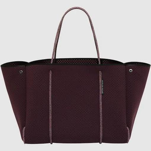 Escape Tote in Mulberry