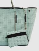 Escape Tote in palladian Blue