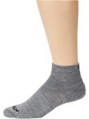 Feetures Elite Ultra Light Cushion No-Show Tab Electric Peach / Medium