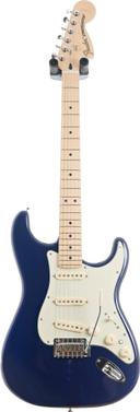 Fender Deluxe Stratocaster Maple / Sapphire Blue Transparent